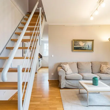 Strandleben 10 - Louis Douzette *